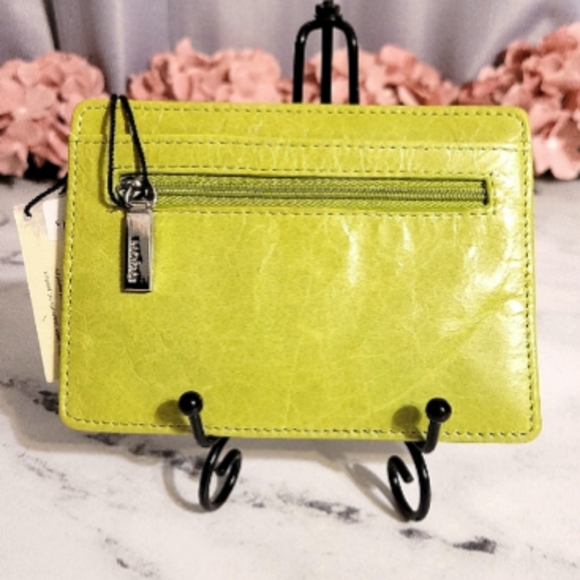 NWT HOBO Int'l Lime Green Leather 'Euro Slide' Card Holder & Passport Wallet - Picture 3 of 5